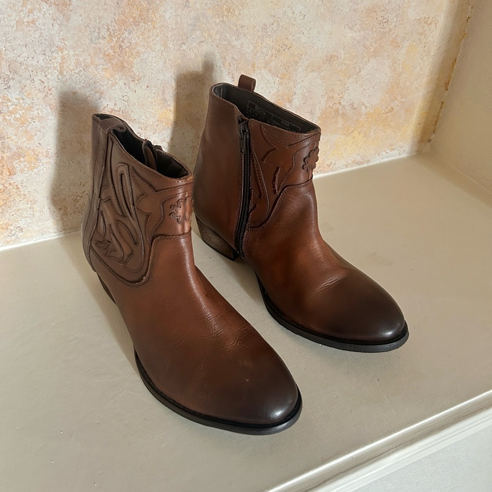 Roan Womens Brown Ankle Boot Leather Elsia Size 9.5 Festival